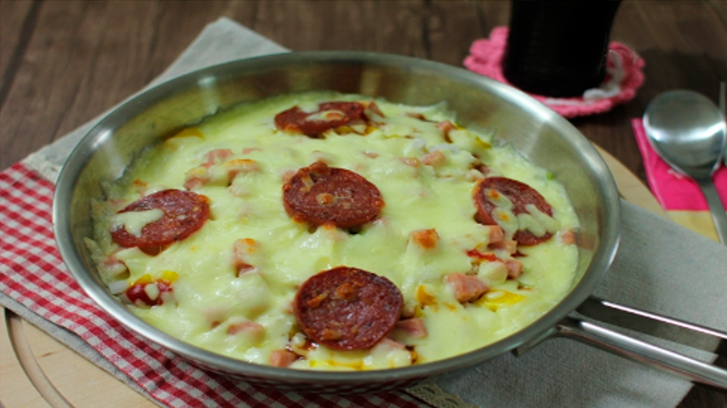 크리스마스 떠먹는 피자